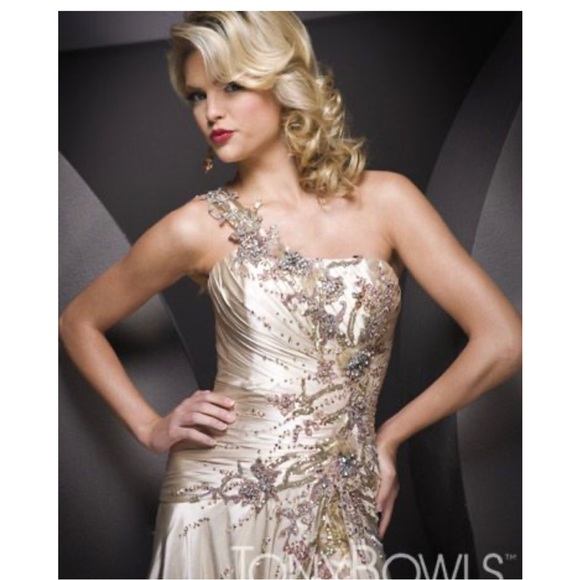 TONY BOWLS TBE11506